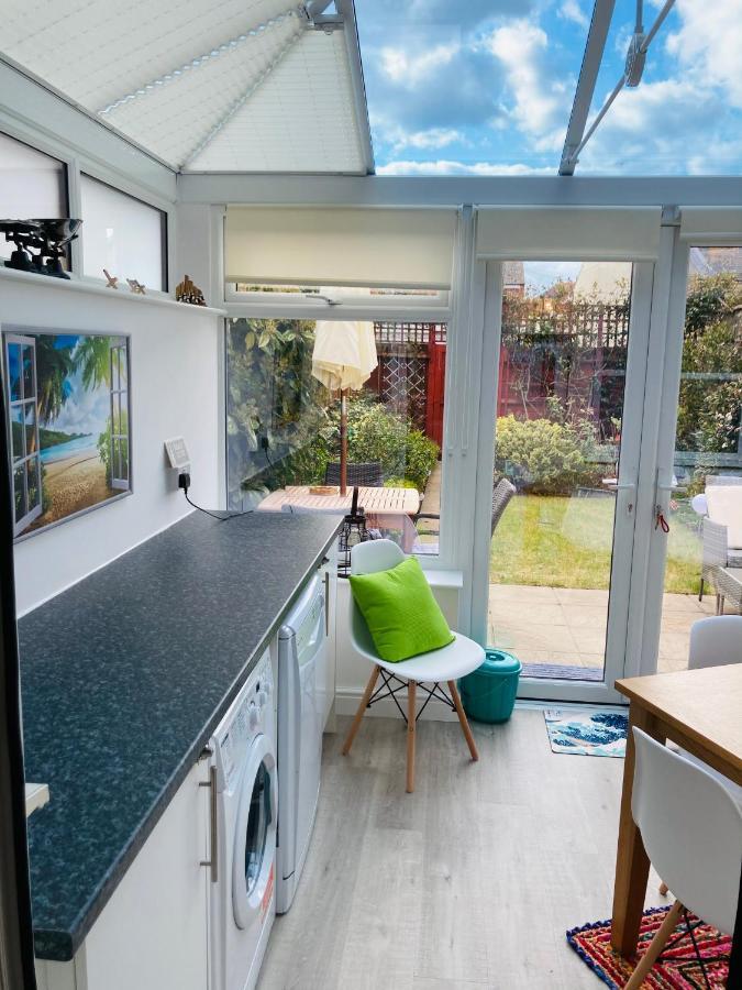 Stunning Seafront House With Garden And Private Parking Villa Eastbourne Exterior photo