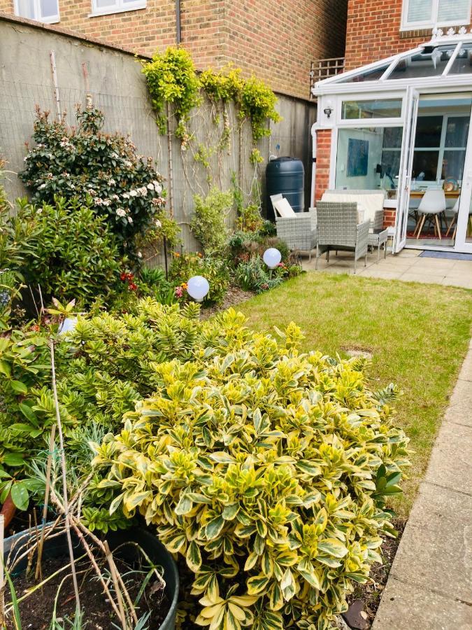Stunning Seafront House With Garden And Private Parking Villa Eastbourne Exterior photo