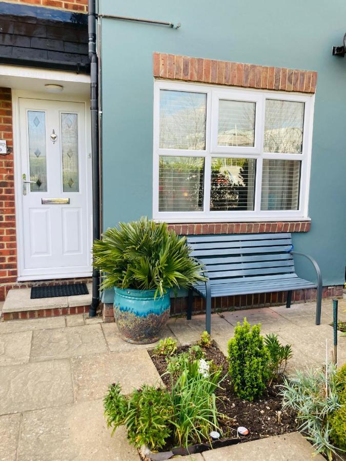 Stunning Seafront House With Garden And Private Parking Villa Eastbourne Exterior photo