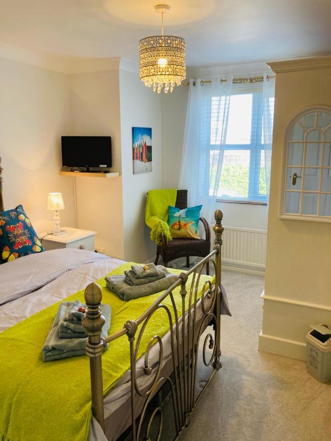 Stunning Seafront House With Garden And Private Parking Villa Eastbourne Exterior photo