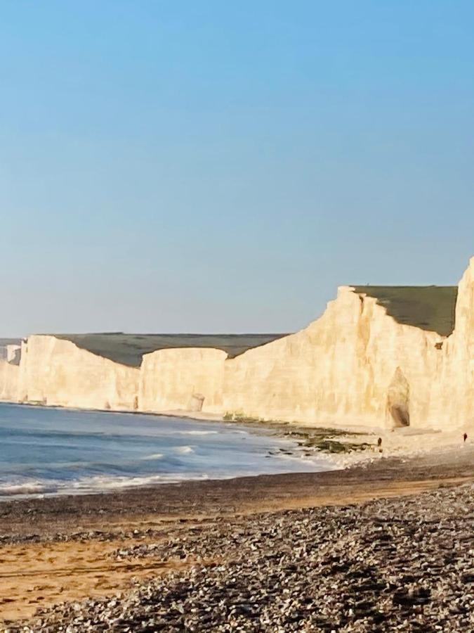 Stunning Seafront House With Garden And Private Parking Villa Eastbourne Exterior photo